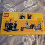 LEGO Mini Knight's Castle Image 2