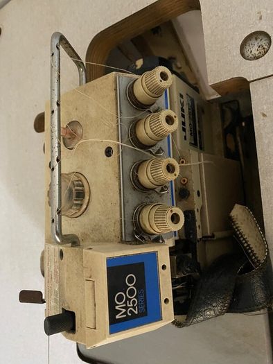 Overlocker Sewing machine