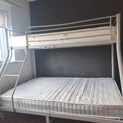 Bunk Beds [Triple]