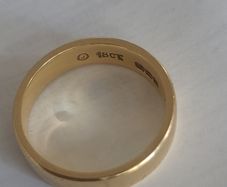 18ct Gold  - 18ct pure Gold Ring
