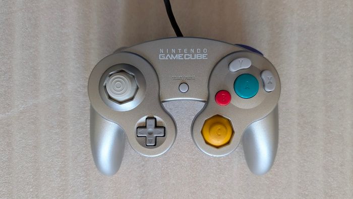 Nintendo Gamecube DOL-001 - Platinum Silver - Gameboy Player - Picoloader - 128GB