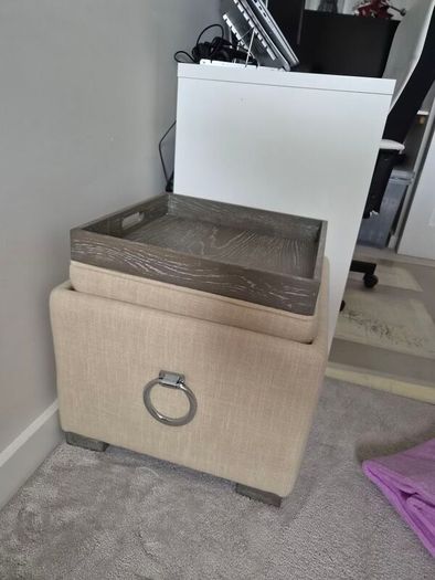 pouffe with tray