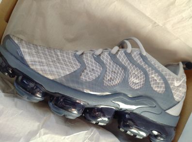 NIKE Air Vapormax Plus Mens Trainers