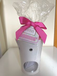 Yankee Candle White Melt Warmer & 3 Wax Melts Gift Set