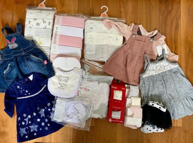 Brand New Baby Girl/Neutral clothes bundle (0-6m)