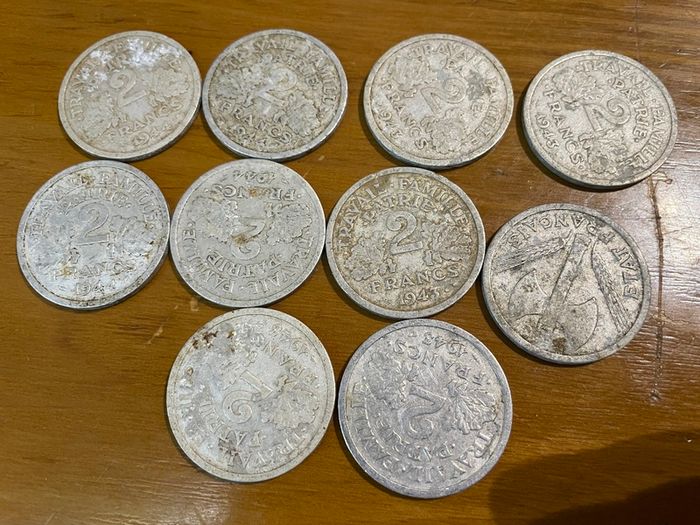 Collection of 10 French 2 Franc coins - 1943-1944