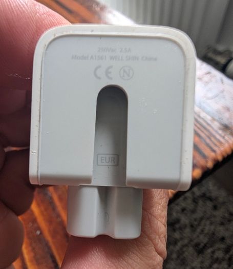genuine apple EU adapter