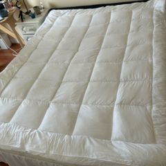 mattress topper - used only few months