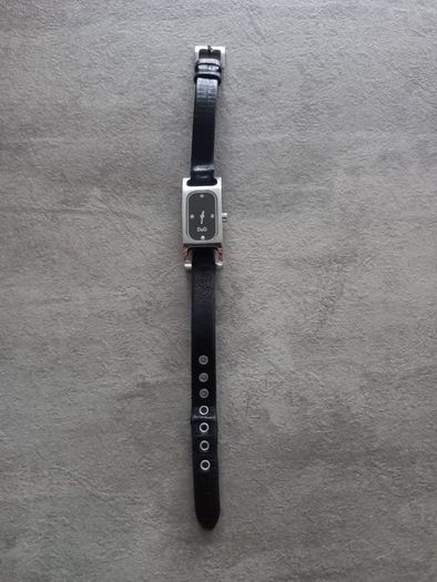 D&G black leather strap watch
