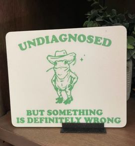 Novelty desk art