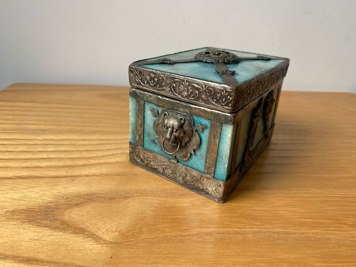 Vintage Chinese Stone Agate? Box with Ornamental Lion Head Dragon Phoenix Butterfly