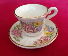 CUP & SAUCER ( Queen Mother 90th year)