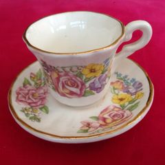 CUP & SAUCER ( Queen Mother 90th year)