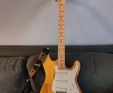 Hand made Electric Guitar with amp, cable and bag
