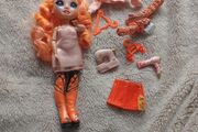 Poppy Rowan rainbow high doll