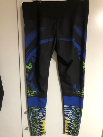 Ladies adidas leggings size M never worn
