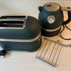 Kitchen Aid kettle and toaster