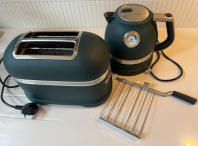 Kitchen Aid kettle and toaster