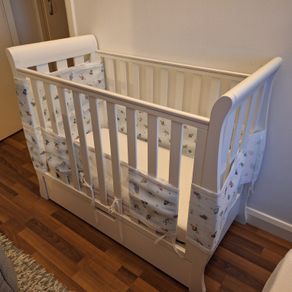 Space Saver Cot with Mattress and Sheets