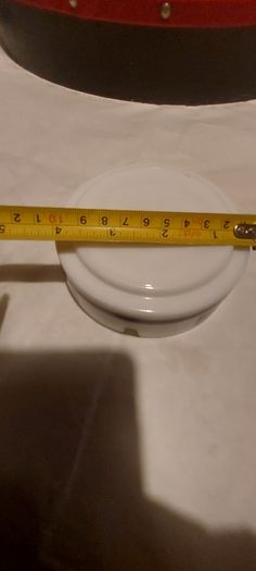 Silk cut purple ashtray, good condition,,price includes post to anywhere in Ireland thank you, see pictures for condition, collectors item, with smoking bans, etc ,price includes post to anywhere in Ireland thank you
