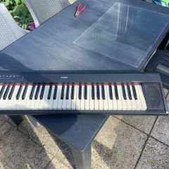 Yamaha NP-11 keyboard for repair