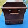 Singer sewing machine with case Image 6