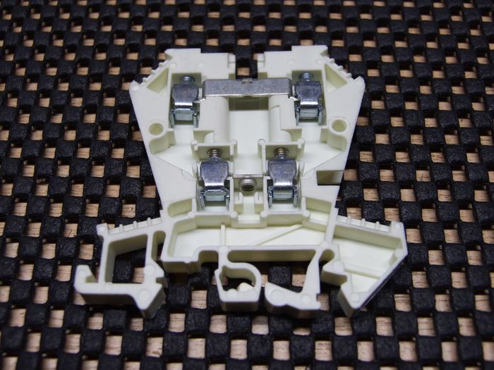 Din rail terminals (Double)