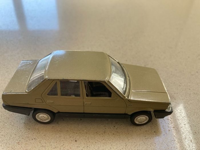 Fiat Regata Promo model 1/43 Burago