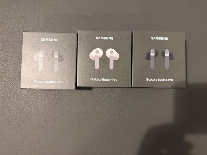 Samsung Galaxy buds 4 pro Brand new sealed 1 year Samsung warranty RECEIPT