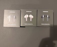 Samsung Galaxy buds 4 pro Brand new sealed 1 year Samsung warranty RECEIPT