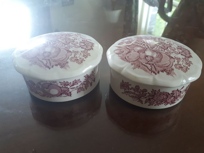 2 x Gorgeous Ceramic Trinket Boxes