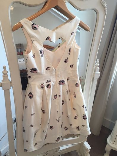 Pretty Sweetheart Tulip Style Dress size 6