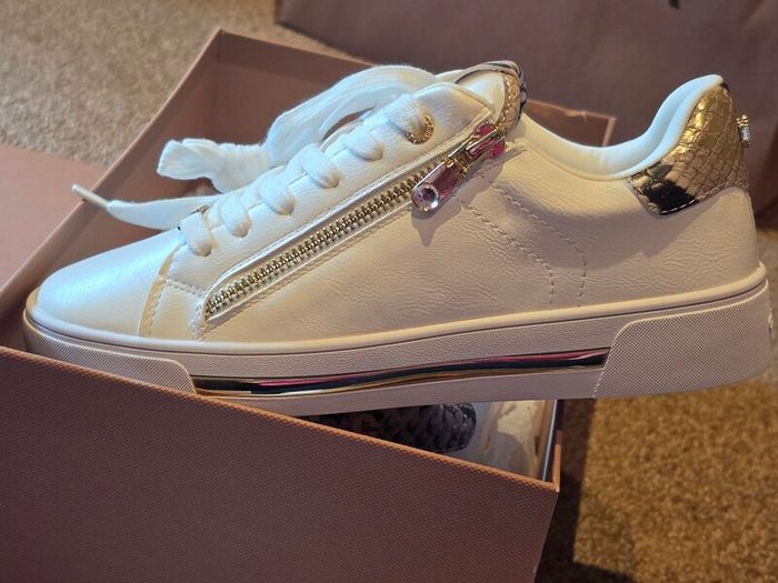 Carvela sneakers