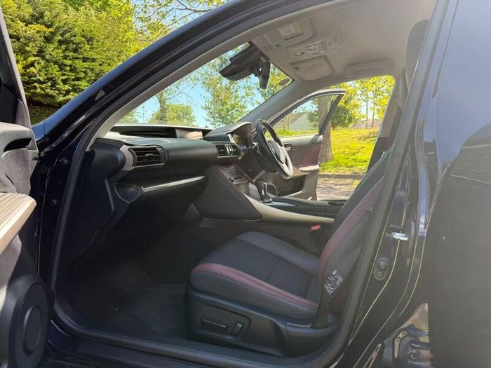2019 Lexus IS300h   Immaculate Condition