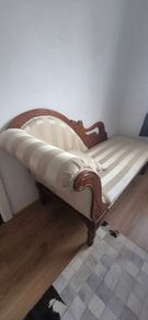 Rare Swan Chaise Lounge. Perfect condition.
