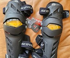 Motorcycle Kneepad SCOYCO K17