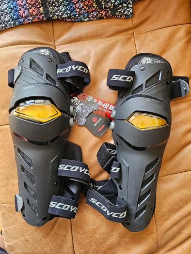 Motorcycle Kneepad SCOYCO K17