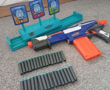 Nerf gun with bullets amd moving target shooter