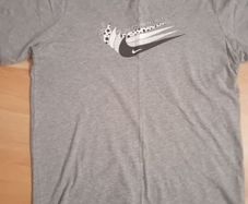 Nike Tshirt Size L (12-13yrs)