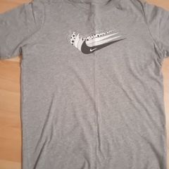 Nike Tshirt Size L (12-13yrs)