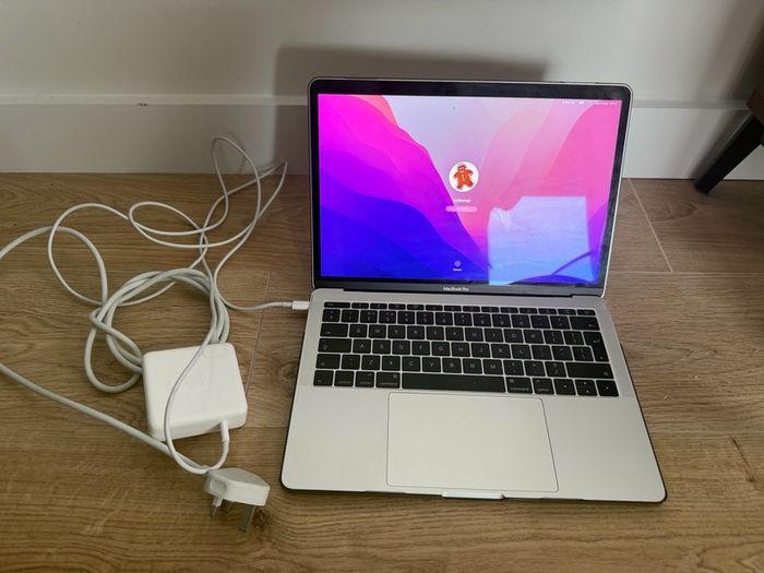 Apple Macbook Pro (2016)