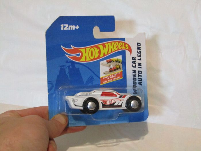 Hot Wheels Wooden White Car Auto In Legno Brand New Sealed