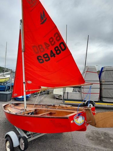 Mirror Dinghy free to take away