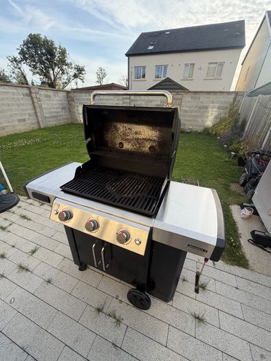 Webber Genius BBQ - 3 Burner