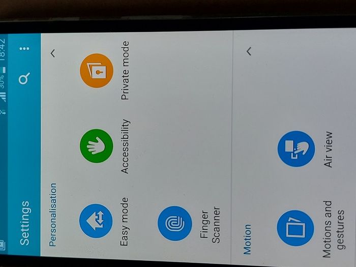 Samsung Galaxy S5, 16GB HDD, 4GB Ram,  3 network possibly, excellent cosmetic condition and working fine