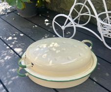 Vintage Beige Enamel Roasting Tin