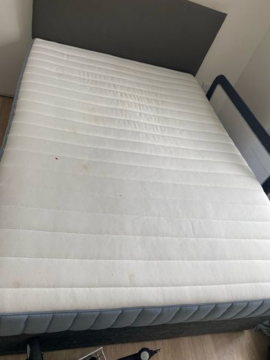 Double mattress free