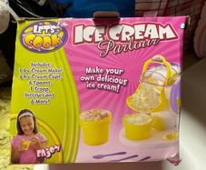 Ice Cream maker - new