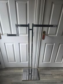 Clothing rail