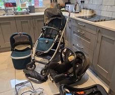 Uppababy Cruz V2 Travel System
